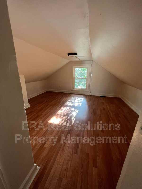 164 Forest Avenue - Photo 7 of 10