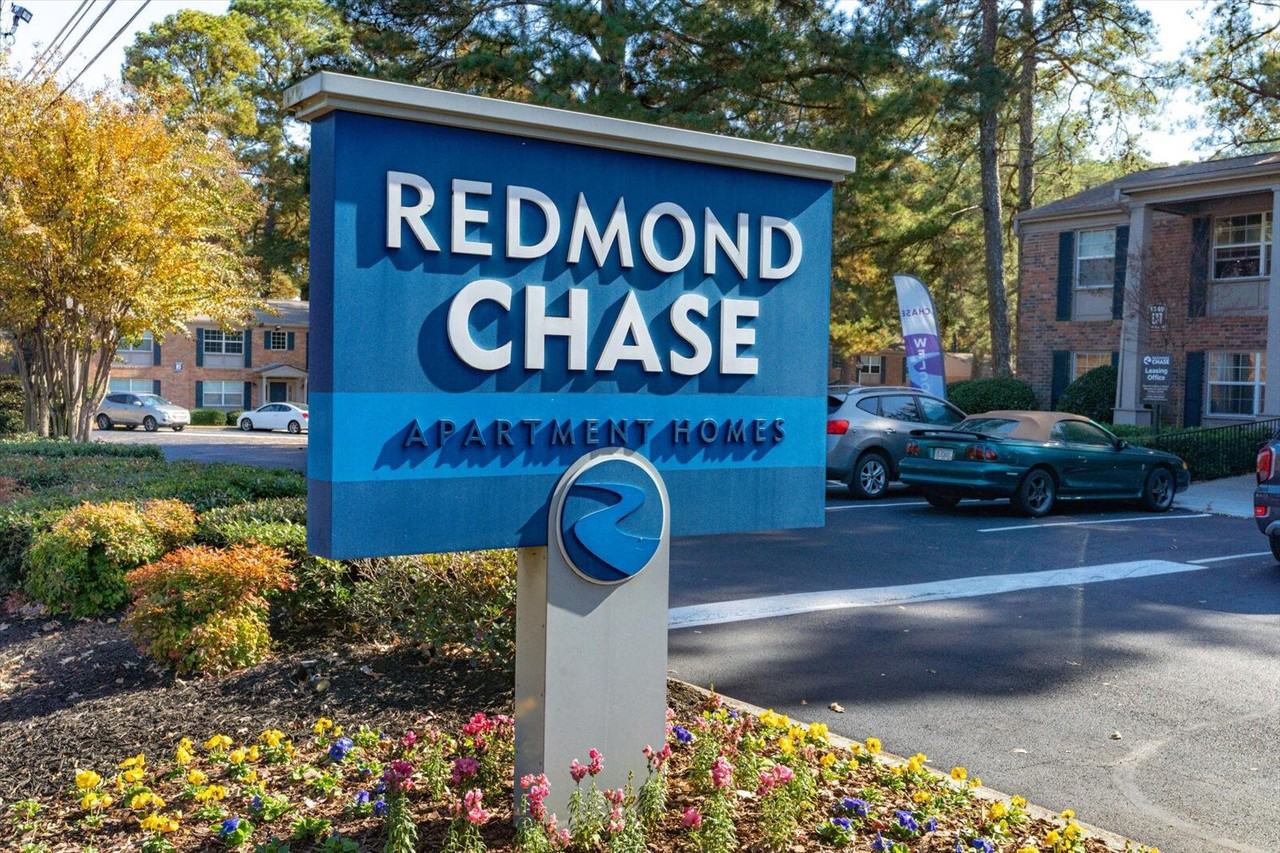 Redmond Chase Apartment Homes - Photo 5 of 33