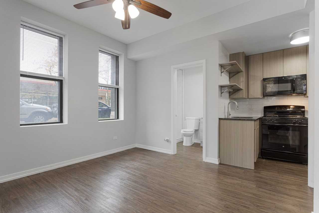 4875 N Magnolia Ave - Photo 2 of 30