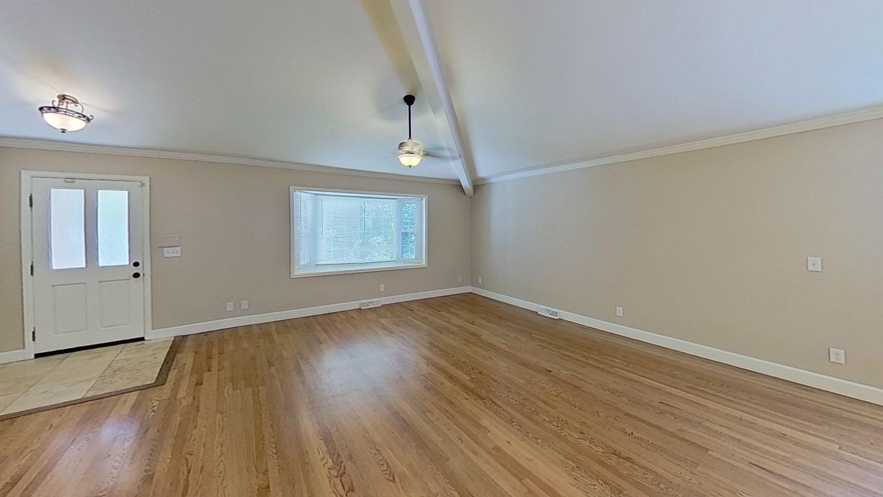 1105 North Monaco Street Parkway - Photo 2 of 25