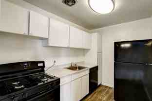 Hillsdale Manor Apartments - Photo 1 of 1