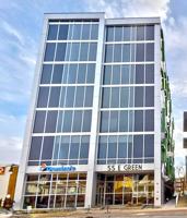 featured image of 55 E Green St