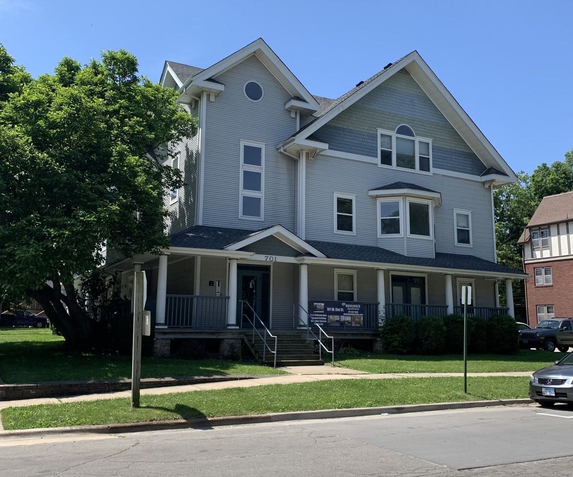 701 W Elm St - Photo 3 of 9