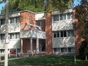 1106 W Stoughton St - Photo 3 of 9