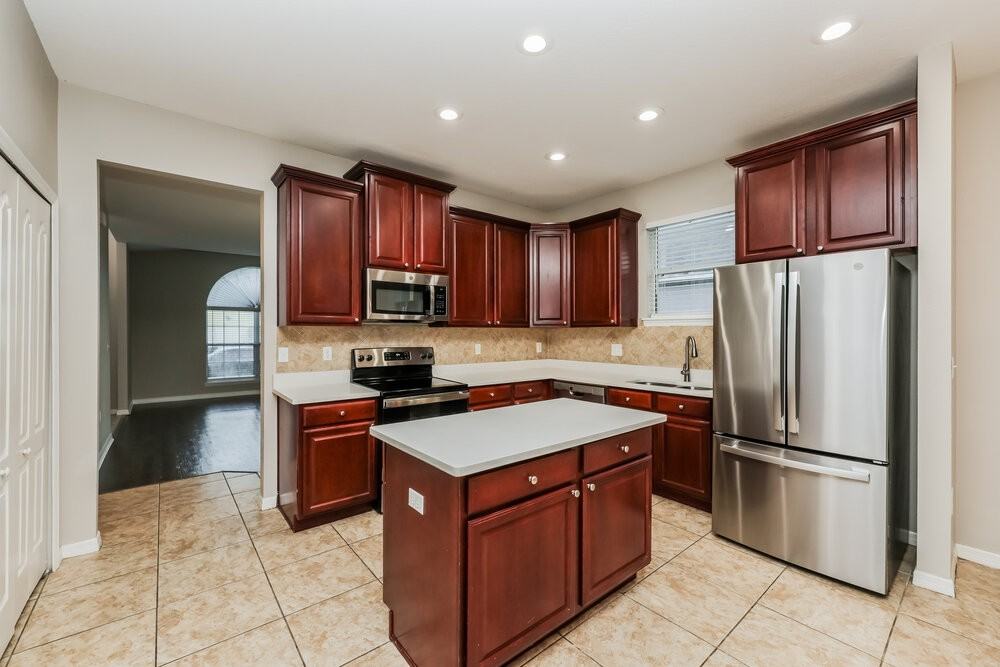 11740 Colony Lakes Blvd - Photo 5 of 16