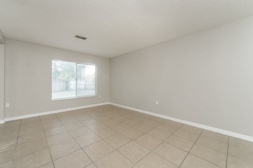 1140 Windway Cir - Photo 7 of 17