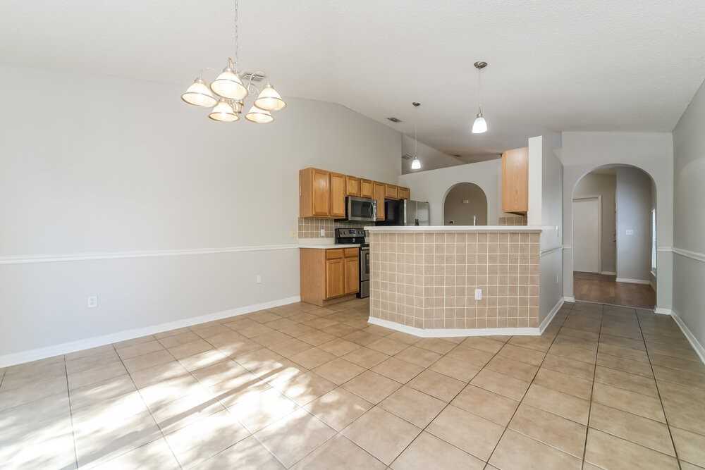 3119 Whispering Trails Street - Photo 7 of 16