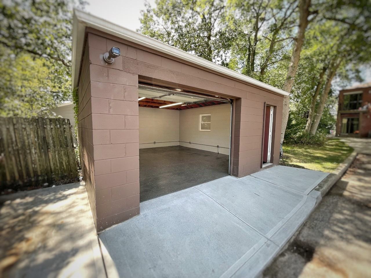 Windsor Gardens Apartments - Photo 4 of 9