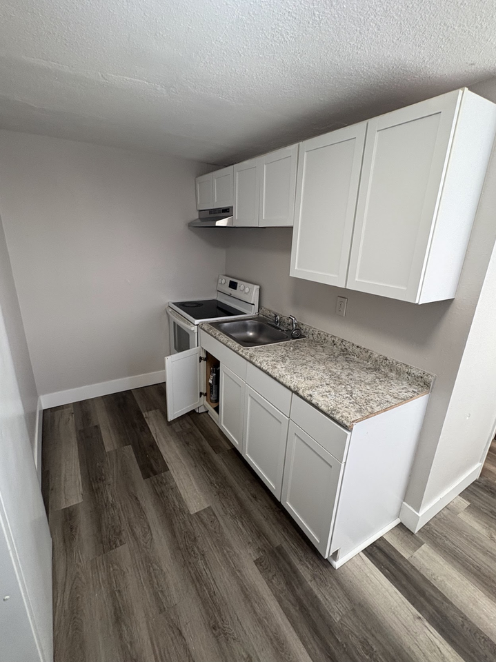 602 Pritz Avenue/802 - Photo 5 of 16