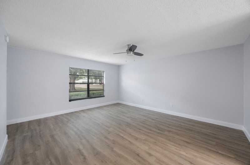 200 Westwood Terrace North - Photo 3 of 19