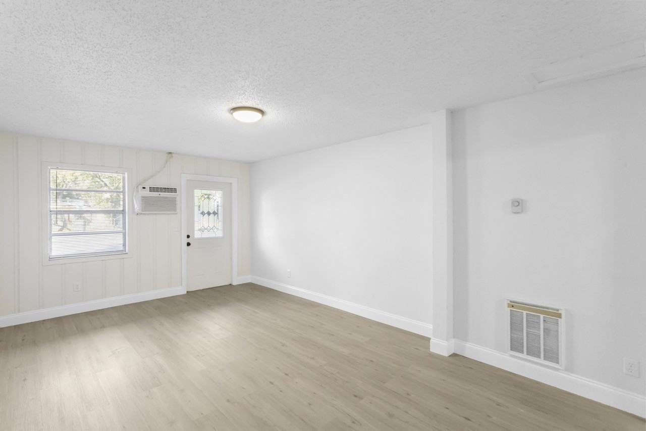 12703 North 15th Street, Tampa - Photo 5 of 25