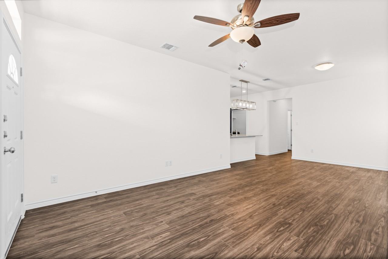 5308 Rose Garden Loop - Photo 5 of 21