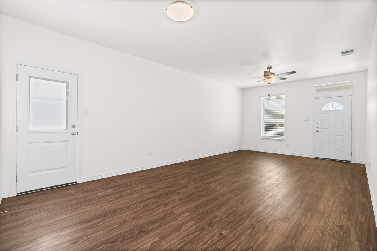 5308 Rose Garden Loop - Photo 6 of 21