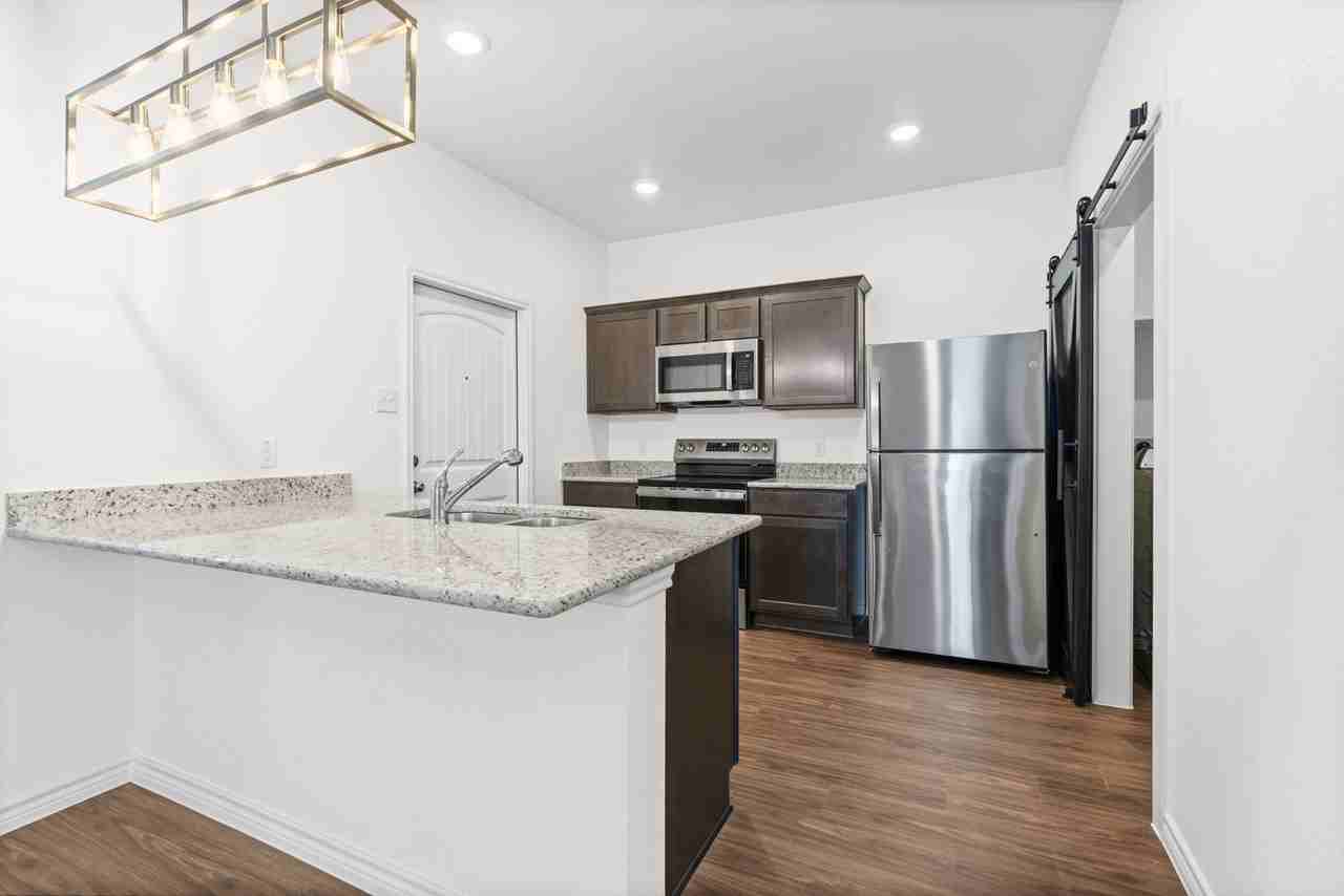 5308 Rose Garden Loop - Photo 7 of 21