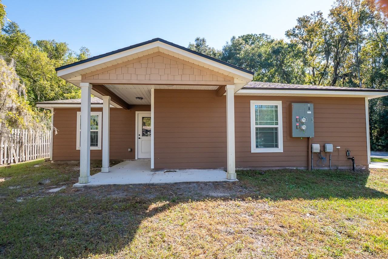 1233 Houston Street - Photo 3 of 13