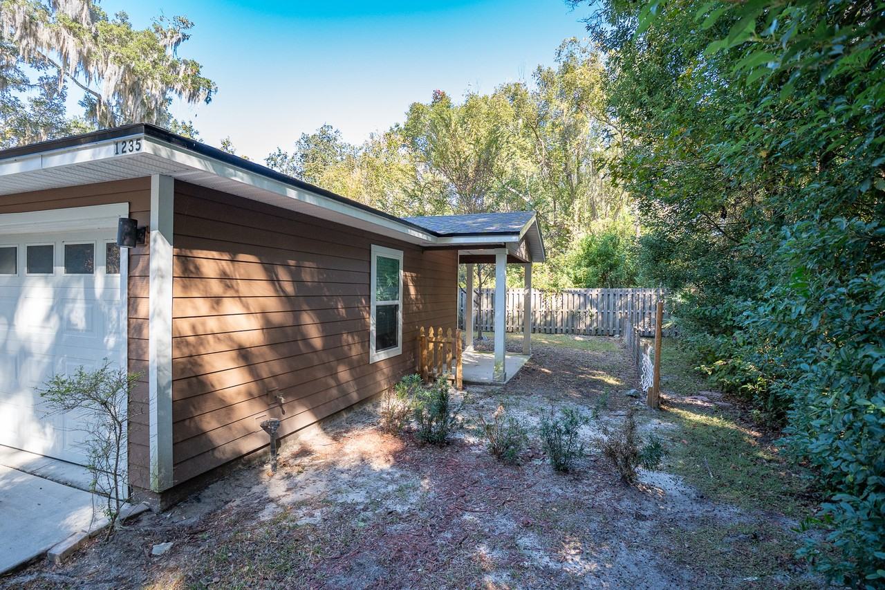 1235 Houston Street - Photo 3 of 15