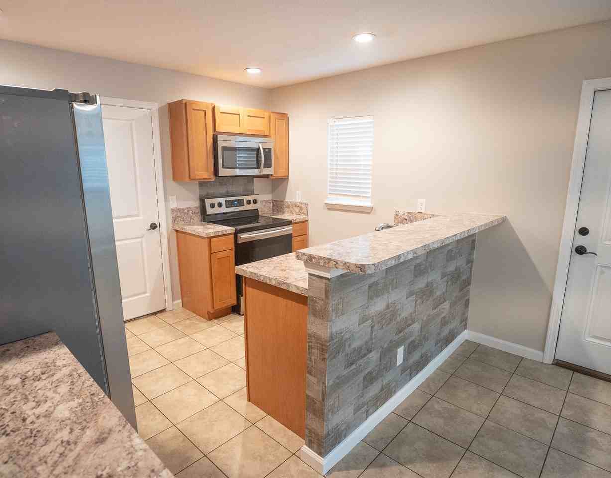 1235 Houston Street - Photo 5 of 15