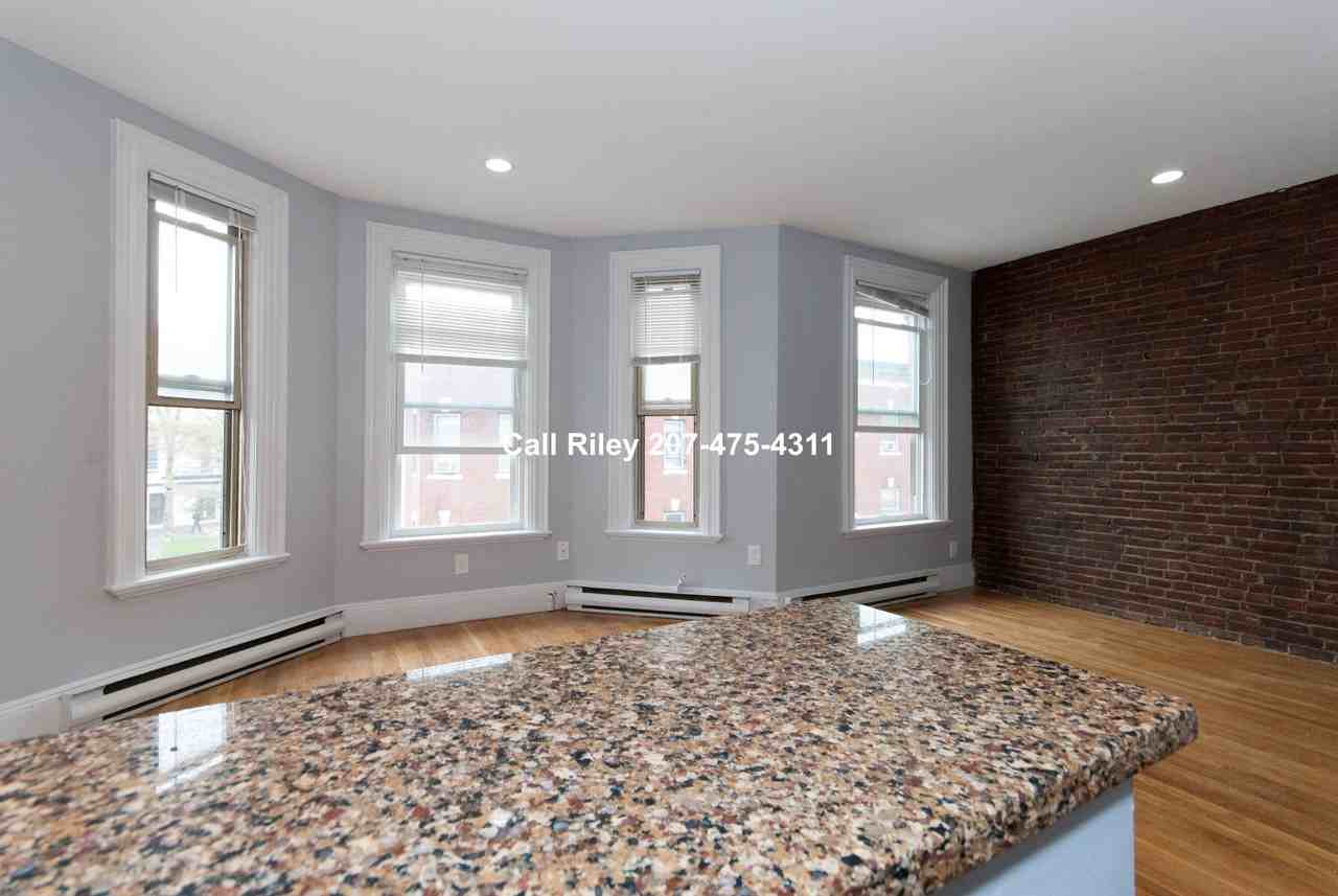 6 Moreland Street #3