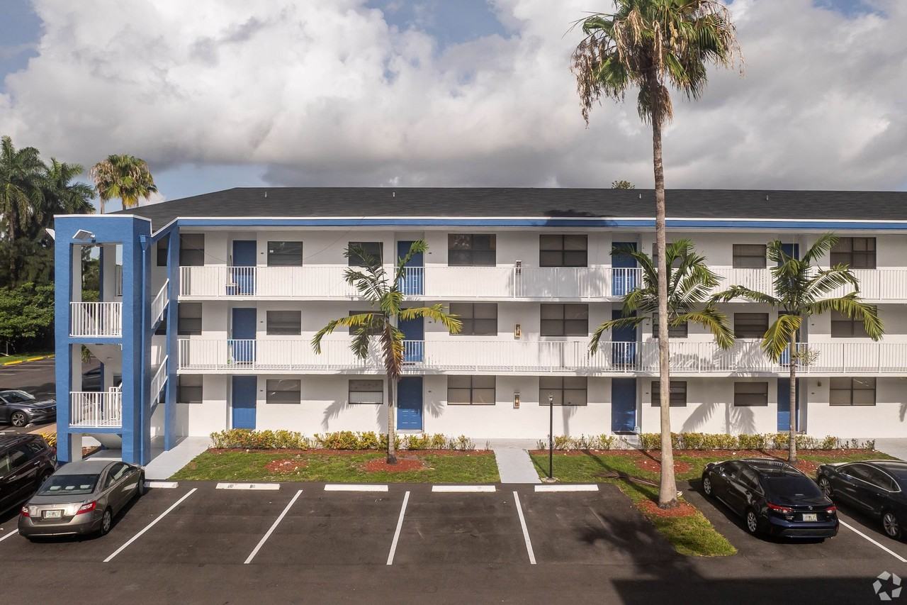 Westview Commons - Photo 2 of 18