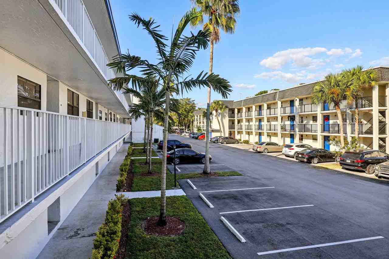 Westview Commons - Photo 6 of 18