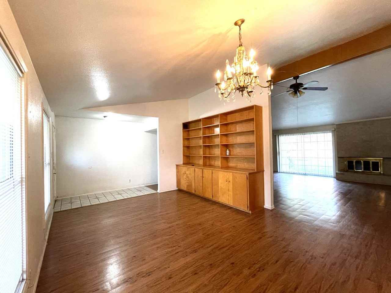 2413 Sussex Drive - Photo 2 of 13