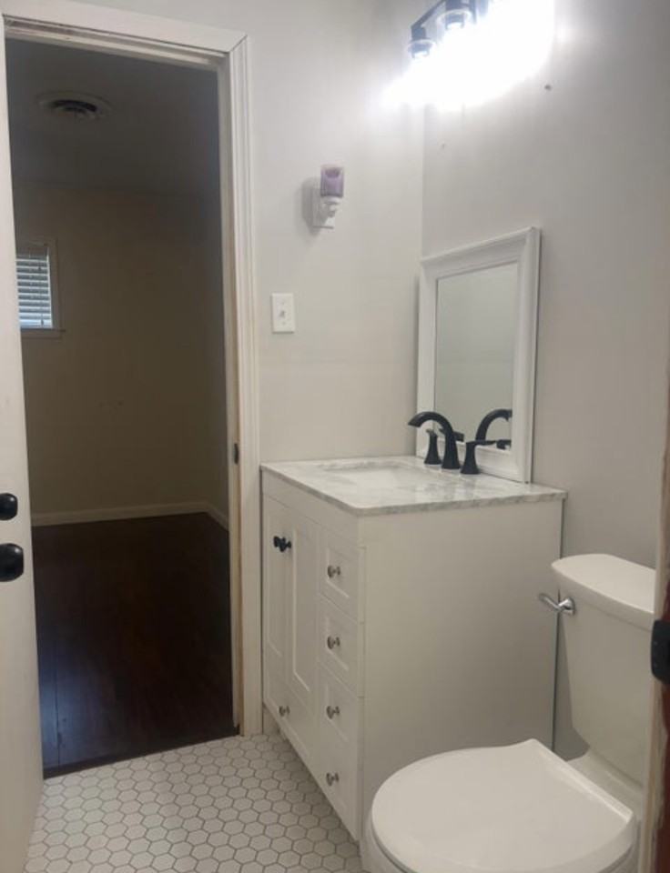 900 Meadowood Road - Photo 2 of 3