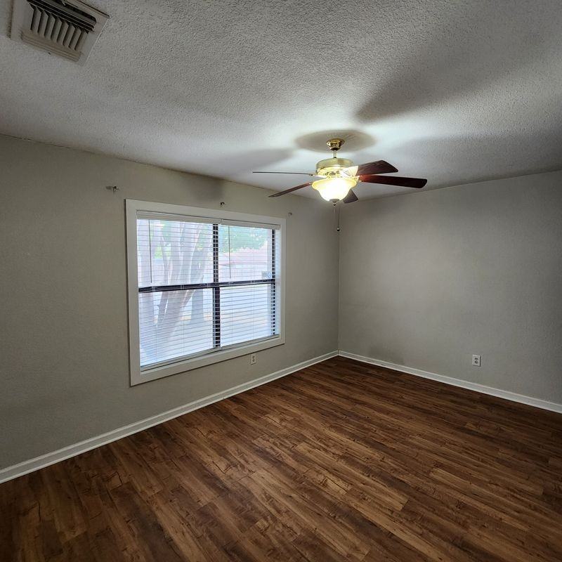 715 Meadow Forge - Photo 2 of 3