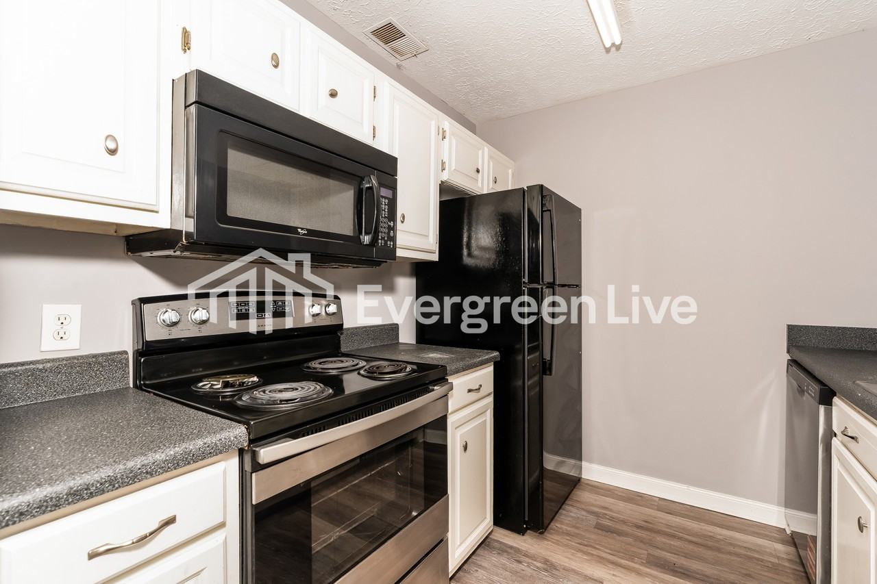 118 Wingate Circle - Photo 7 of 15