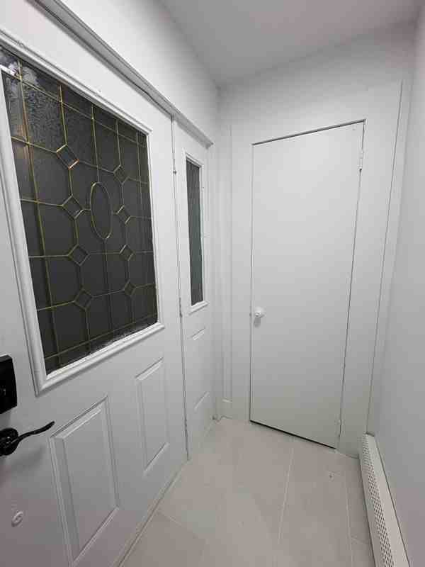 193 Jerome Avenue - Photo 4 of 5