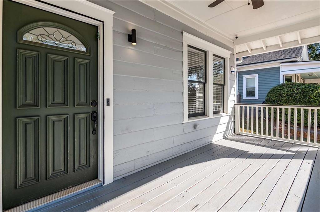 288 Augusta Avenue Southeast - Photo 4 of 32