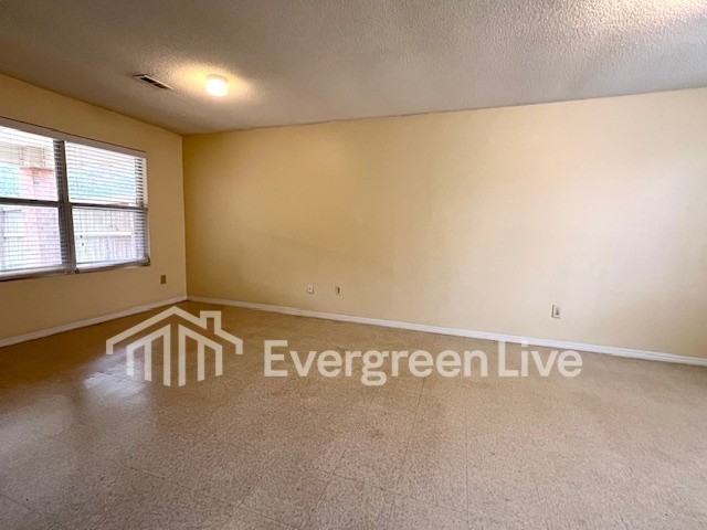 107 Aleron Ct - Photo 5 of 17