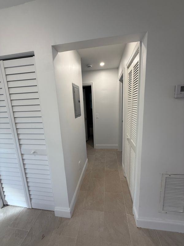 2051 Ne 167th St - Photo 7 of 11