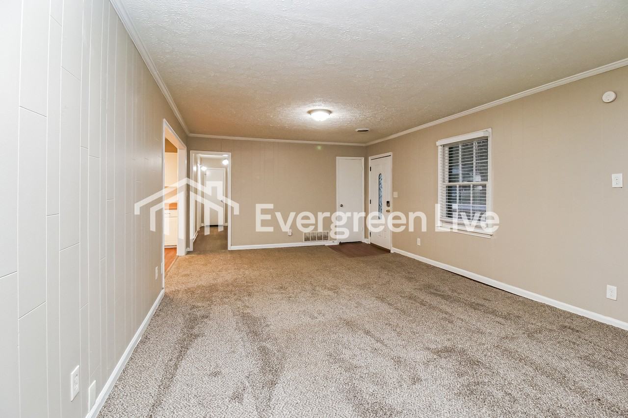 4635 Richard Rd - Photo 4 of 16