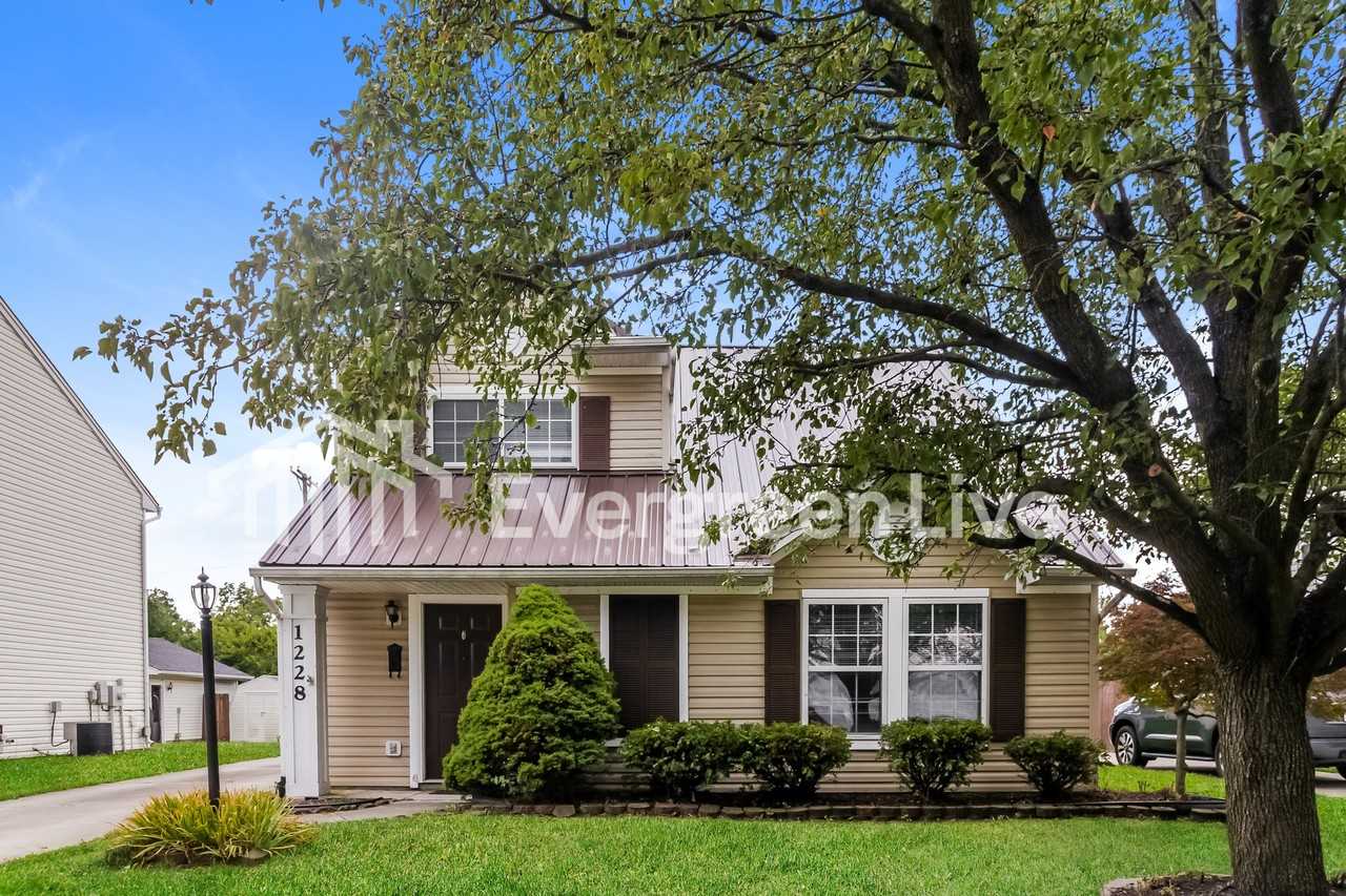 1228 Sunset Dr - Photo 2 of 16