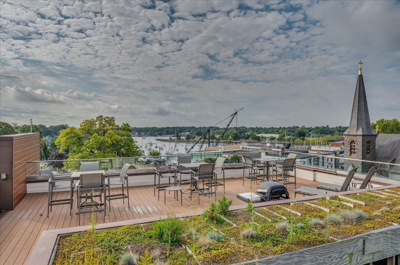 Marina Court - Photo 2 of 39