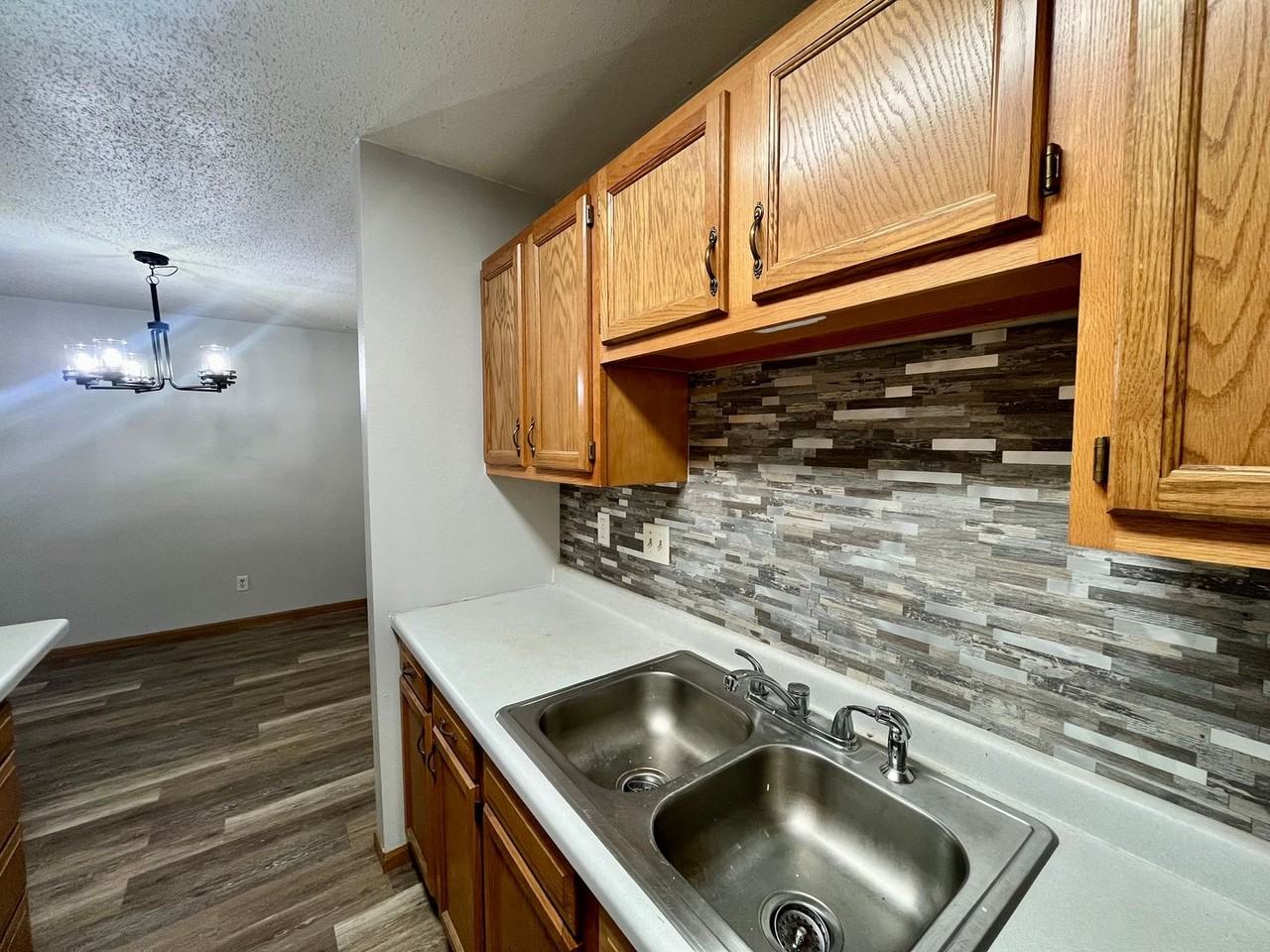 401 - 405 N Glendale Ave - Photo 5 of 17