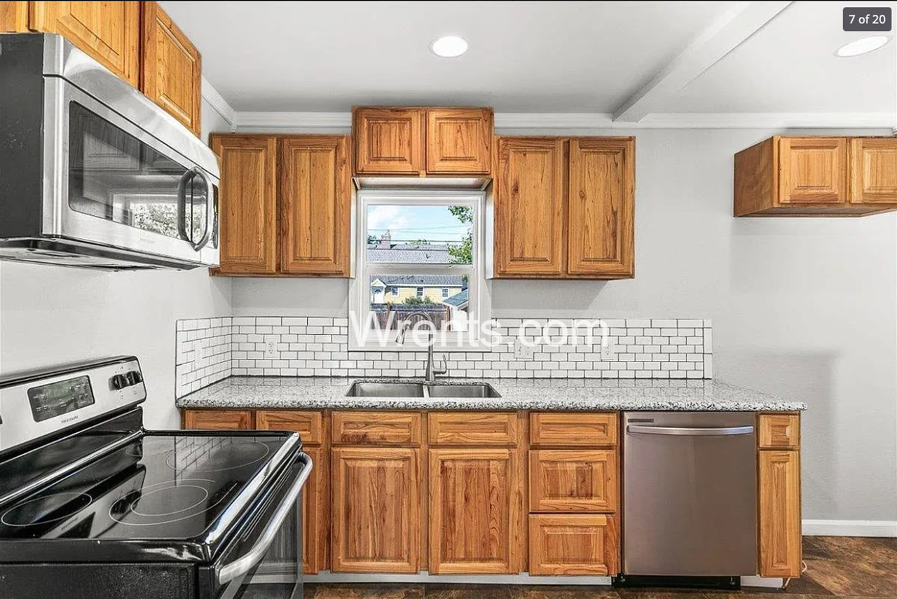 329 E Princeton Ave - Photo 4 of 14