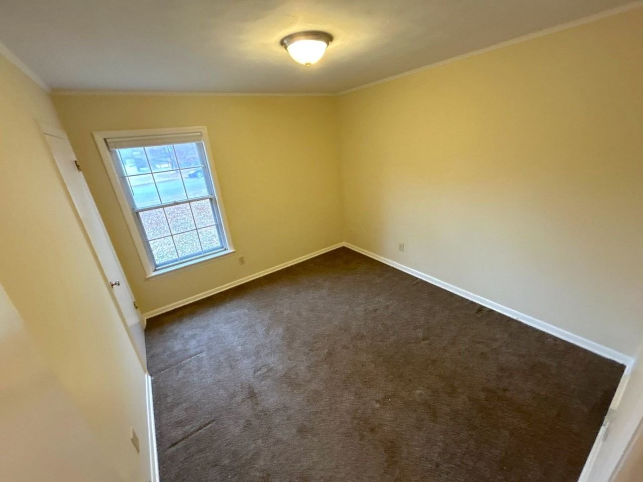 3058 Robbiedon St - Photo 5 of 12