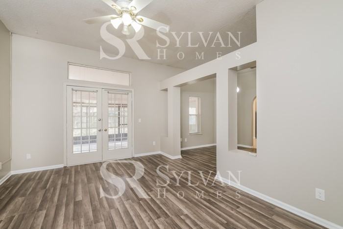 12366 Clear Lagoon Trl - Photo 4 of 16