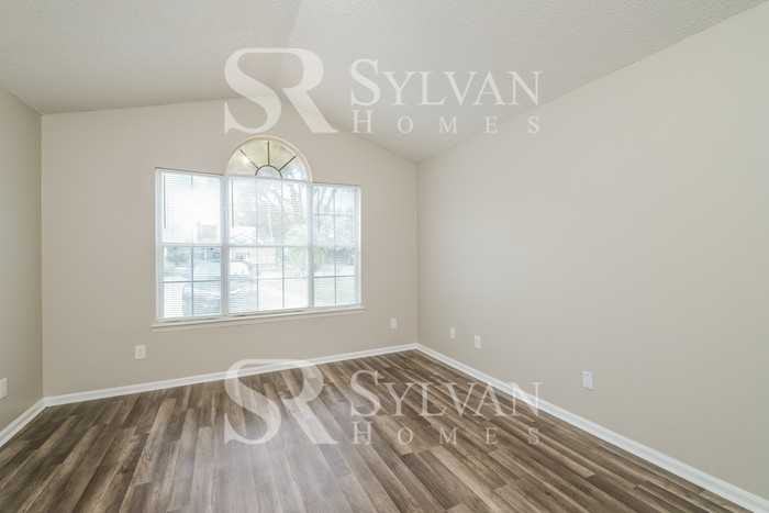 12366 Clear Lagoon Trl - Photo 7 of 16