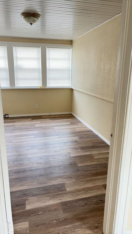 828 16th Avenue South - Photo 3 of 12