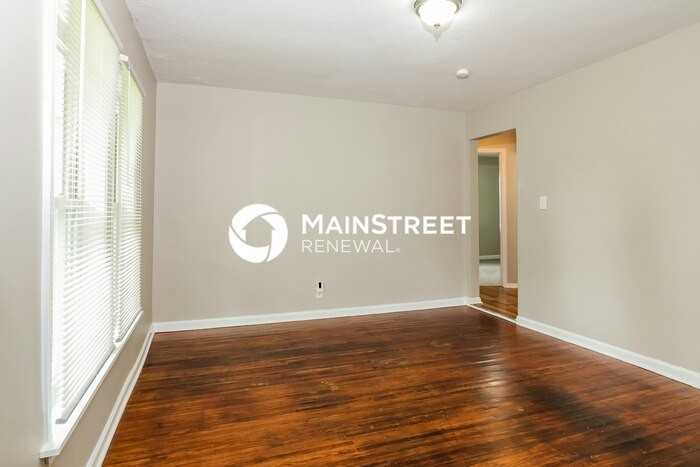 3613 Penway Avenue - Photo 4 of 16