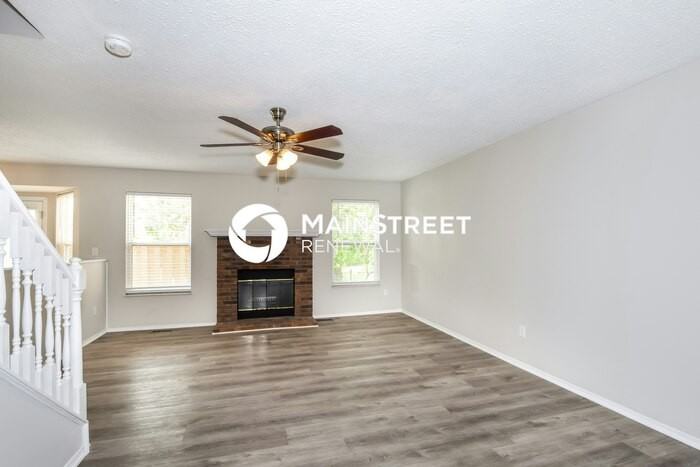 140 Lamplighter Way - Photo 3 of 18