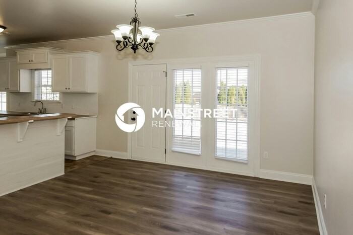 115 Chapel Creek Drive - Photo 5 of 16