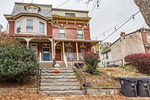 featured image of 811 North Van Buren Street #1