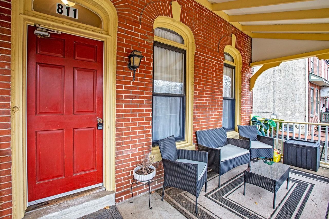 811 North Van Buren Street #1 - Photo 3 of 13