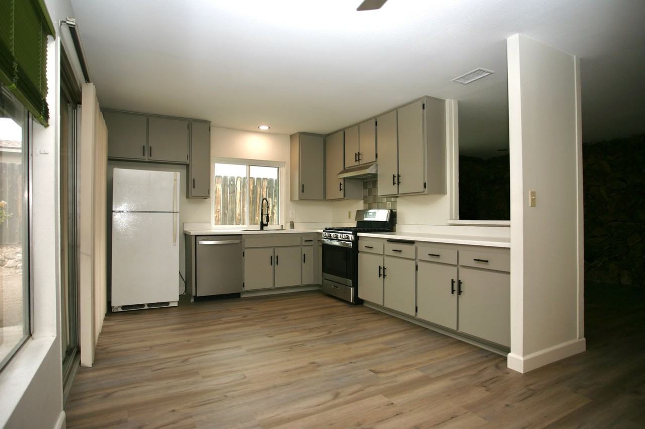 9934 Via Francis - Photo 5 of 17