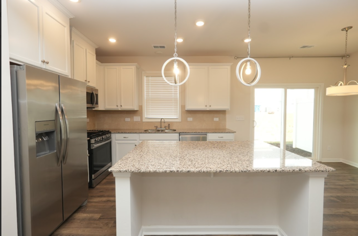 3755 Yorkshire Pl - Photo 3 of 16