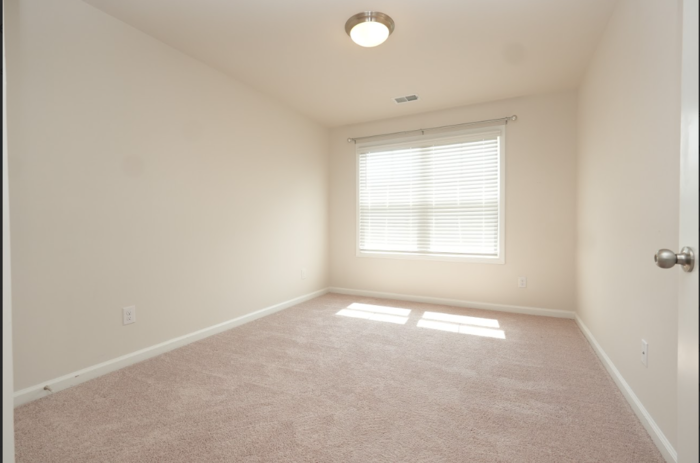 3755 Yorkshire Pl - Photo 7 of 16