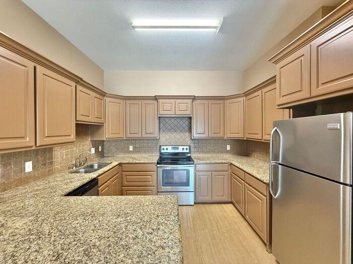 3940 Mcdonald Road - Photo 4 of 34